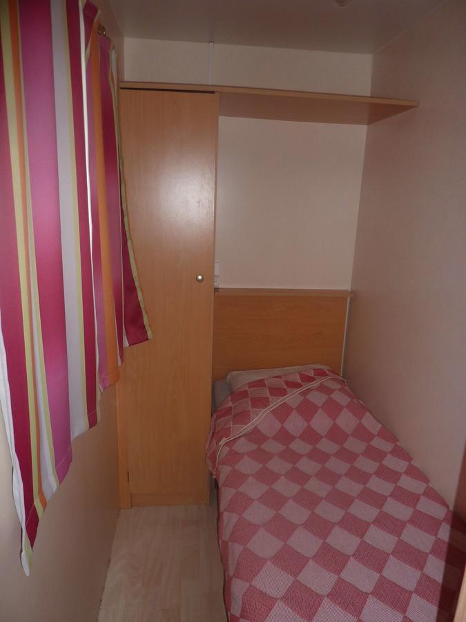 Camping Parc Du Chateau D'Allot Hotell Boé Exteriör bild